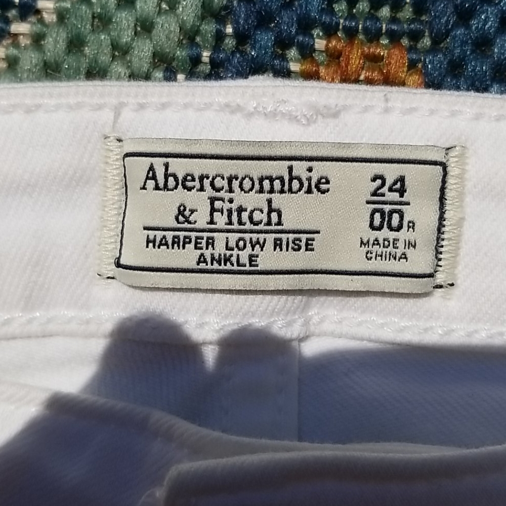 Abercrombie & Fitch Sz 00 White Embroidered Denim - Picture 4 of 5